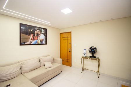 Sala de apartamento à venda com 2 quartos, 115m² em Chácaras Califórnia, Contagem