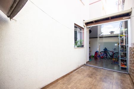 Apartamento à venda com 115m², 2 quartos e 1 vagaÁrea gourmet