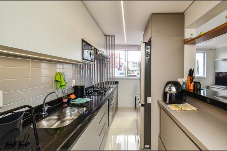 Apartamento à venda com 58m², 2 quartos e 2 vagasCozinha