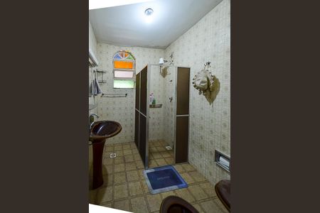 Casa à venda com 210m², 4 quartos e 6 vagas Casa à venda com 210m², 4 quartos e 6 vagasBanheiro Social