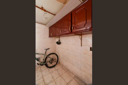 Casa à venda com 210m², 4 quartos e 6 vagas Casa à venda com 210m², 4 quartos e 6 vagasQuarto de Serviço