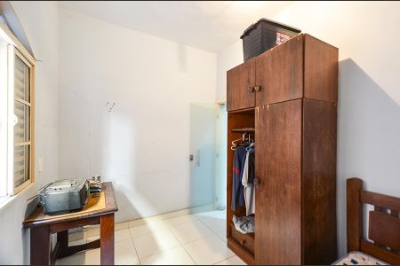 Casa à venda com 210m², 4 quartos e 6 vagas Casa à venda com 210m², 4 quartos e 6 vagasQuarto 2