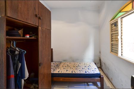 Casa à venda com 210m², 4 quartos e 6 vagas Casa à venda com 210m², 4 quartos e 6 vagasQuarto 2