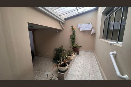 Casa à venda com 420m², 3 quartos e 4 vagasÁrea de serviço