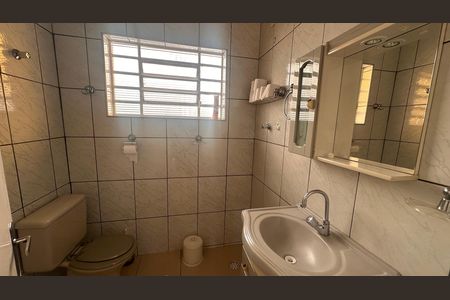 Casa à venda com 420m², 3 quartos e 4 vagasBanheiro da Suíte