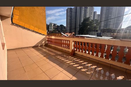 Casa à venda com 420m², 3 quartos e 4 vagasVaranda do Quarto 2