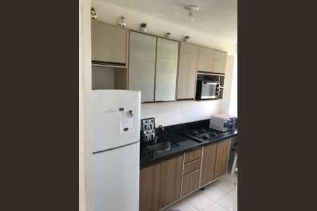 Cozinha de apartamento para alugar com 1 quarto, 43m² em Rio Pequeno, Osasco