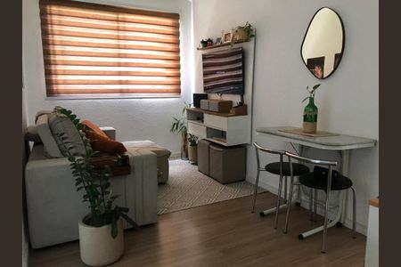 Sala de apartamento para alugar com 1 quarto, 43m² em Rio Pequeno, Osasco