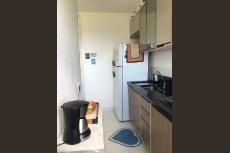 Cozinha de apartamento para alugar com 1 quarto, 43m² em Rio Pequeno, Osasco