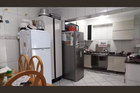 Casa à venda com 220m², 3 quartos e 2 vagasFoto 19