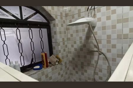 Casa à venda com 220m², 3 quartos e 2 vagasFoto 02