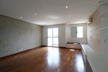 Apartamento à venda com 81m², 2 quartos e 2 vagasSala