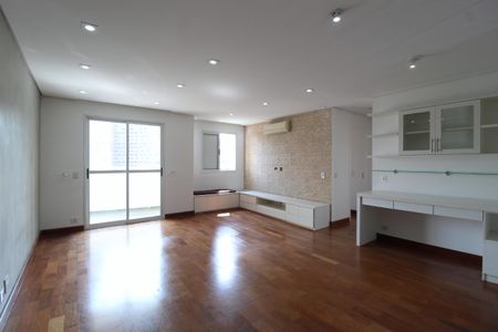 Apartamento à venda com 81m², 2 quartos e 2 vagasSala