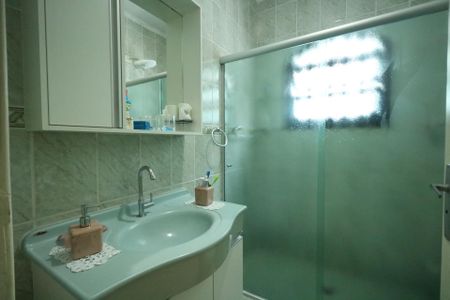 Casa à venda com 194m², 3 quartos e 2 vagasBanheiro Social
