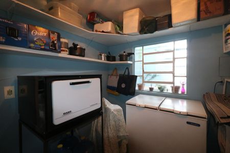 Casa à venda com 194m², 3 quartos e 2 vagasDespensa