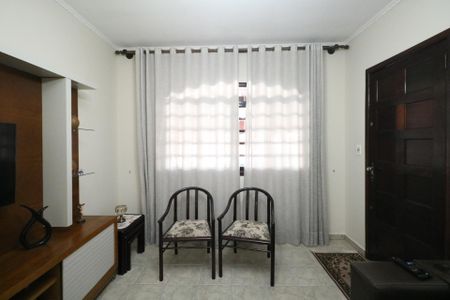 Casa à venda com 194m², 3 quartos e 2 vagasSala