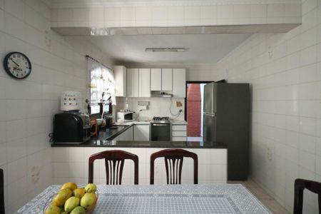 Casa à venda com 194m², 3 quartos e 2 vagasCozinha