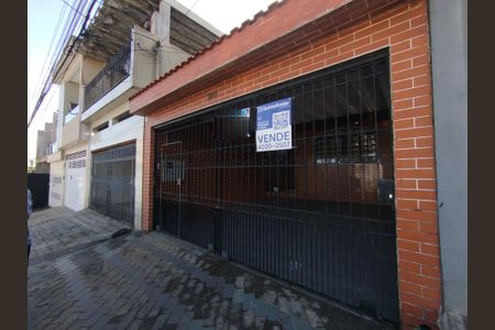Casa à venda com 194m², 3 quartos e 2 vagasFachada