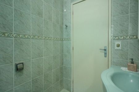 Casa à venda com 194m², 3 quartos e 2 vagasBanheiro Social