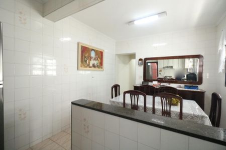Casa à venda com 194m², 3 quartos e 2 vagasCozinha