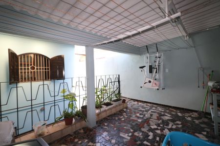 Casa à venda com 194m², 3 quartos e 2 vagasÁrea de Serviço
