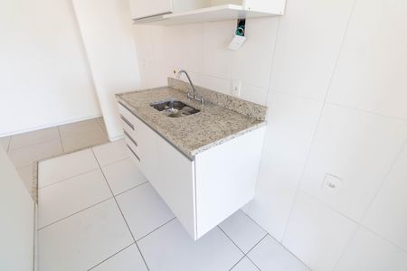 Apartamento para alugar com 140m², 4 quartos e 2 vagas Apartamento para alugar com 140m², 4 quartos e 2 vagasCozinha e Área de Serviço