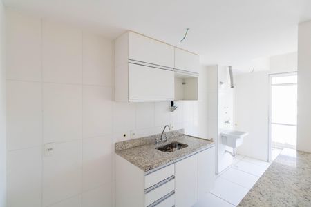 Apartamento para alugar com 140m², 4 quartos e 2 vagas Apartamento para alugar com 140m², 4 quartos e 2 vagasCozinha e Área de Serviço
