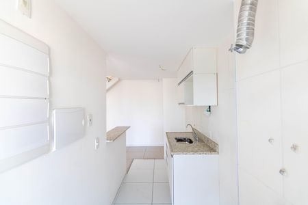 Apartamento para alugar com 140m², 4 quartos e 2 vagas Apartamento para alugar com 140m², 4 quartos e 2 vagasCozinha e Área de Serviço