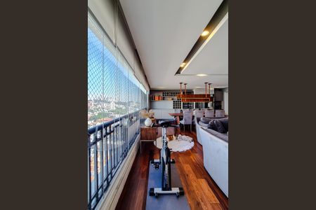 Apartamento à venda com 164m², 3 quartos e 4 vagasSala