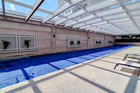 Apartamento à venda com 164m², 3 quartos e 4 vagasÁrea comum - Piscina