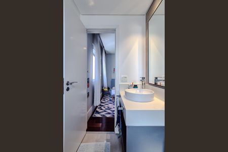 Apartamento à venda com 164m², 3 quartos e 4 vagasBanheiro da Suíte