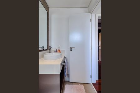 Apartamento à venda com 164m², 3 quartos e 4 vagasBanheiro da Suíte 3