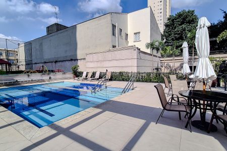 Apartamento à venda com 164m², 3 quartos e 4 vagasÁrea comum - Piscina