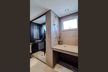 Apartamento à venda com 164m², 3 quartos e 4 vagasBanheiro da Suíte