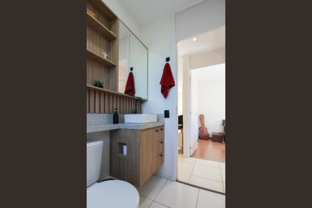 Apartamento à venda com 44m², 2 quartos e 1 vaga Apartamento à venda com 44m², 2 quartos e 1 vagaBanheiro