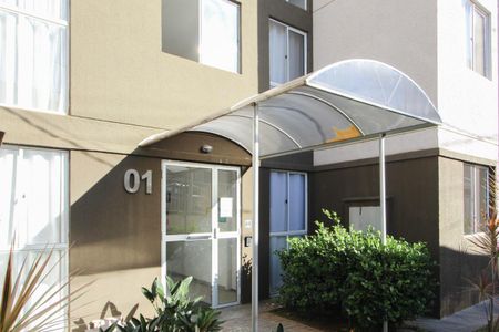 Apartamento à venda com 44m², 2 quartos e 1 vaga Apartamento à venda com 44m², 2 quartos e 1 vagaEntrada do Bloco