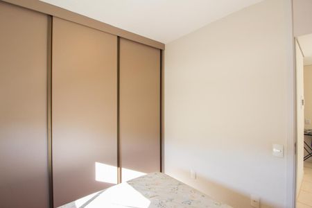 Quarto 1 de apartamento para alugar com 2 quartos, 44m² em Trevo, Belo Horizonte