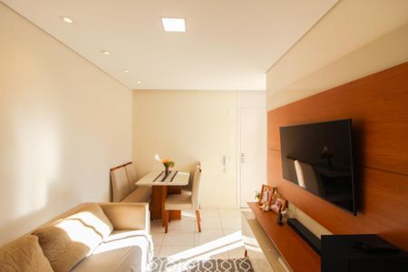 Sala de apartamento para alugar com 2 quartos, 44m² em Trevo, Belo Horizonte