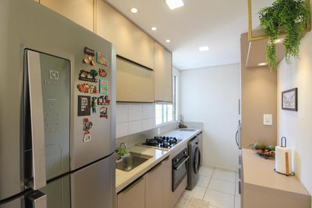 Apartamento à venda com 44m², 2 quartos e 1 vaga Apartamento à venda com 44m², 2 quartos e 1 vagaCozinha e Área de Serviço