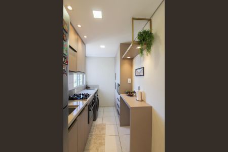 Apartamento à venda com 44m², 2 quartos e 1 vaga Apartamento à venda com 44m², 2 quartos e 1 vagaCozinha e Área de Serviço