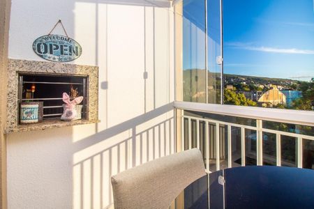 Apartamento para alugar com 72m², 3 quartos e 1 vagaVaranda