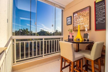 Apartamento para alugar com 72m², 3 quartos e 1 vagaVaranda