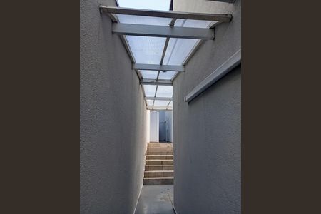 Casa para alugar com 1 quarto, 25m² em Vila Oliveira, Mogi das Cruzes