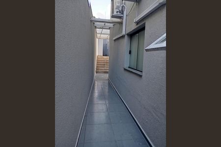 Casa para alugar com 1 quarto, 25m² em Vila Oliveira, Mogi das Cruzes