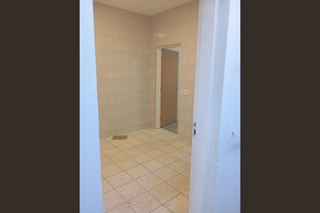 Casa para alugar com 1 quarto, 25m² em Vila Oliveira, Mogi das Cruzes