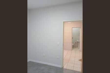 Casa para alugar com 1 quarto, 25m² em Vila Oliveira, Mogi das Cruzes