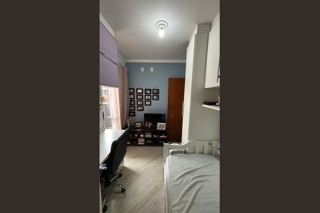 Casa à venda com 202m², 3 quartos e 2 vagasQuarto 1
