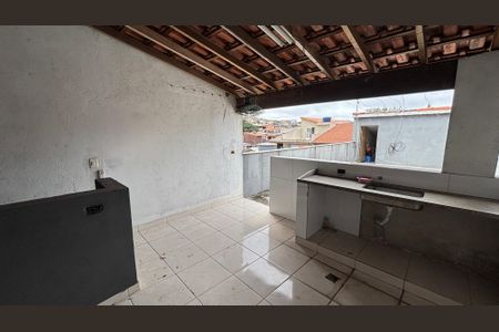 Casa à venda com 202m², 3 quartos e 2 vagasQuintal