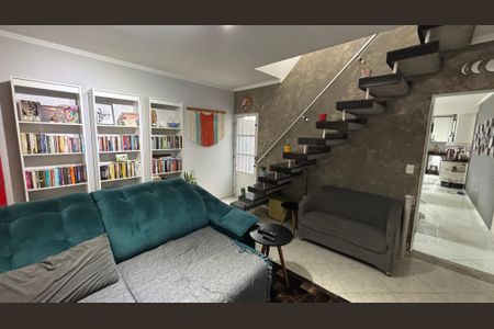 Casa à venda com 202m², 3 quartos e 2 vagasSala