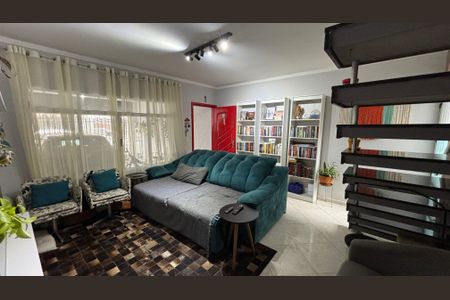 Casa à venda com 202m², 3 quartos e 2 vagasSala